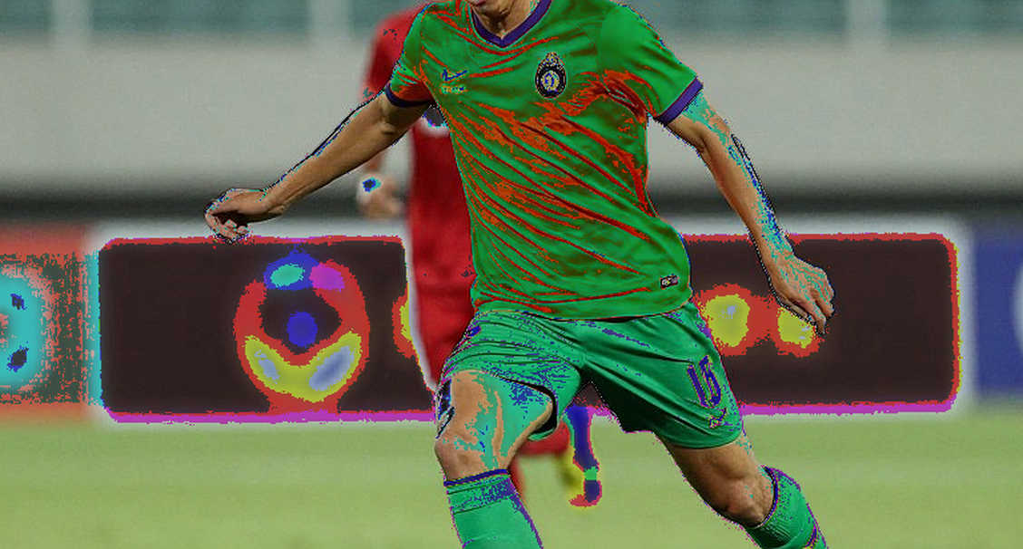 V.League sống bằng hợp đồng miễn phí: cái giá trả ở phòng thay đồ
